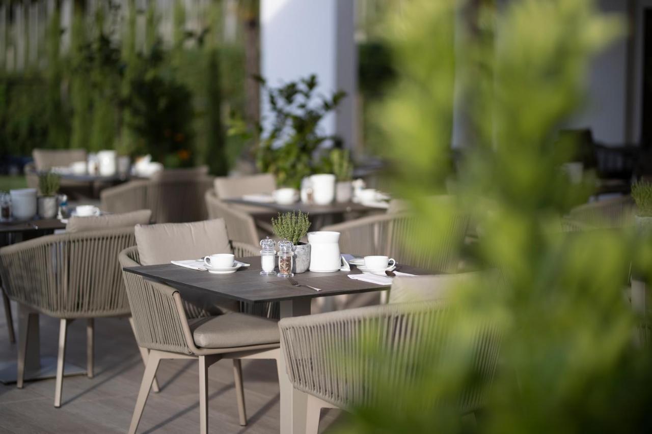 Hotel Maria Theresia Adults-Only Lagundo Esterno foto