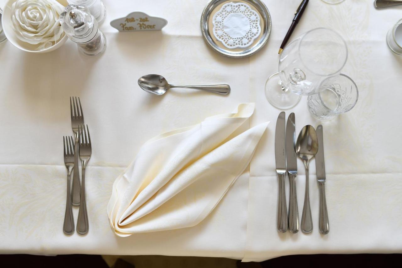 Hotel Maria Theresia Adults-Only Lagundo Esterno foto